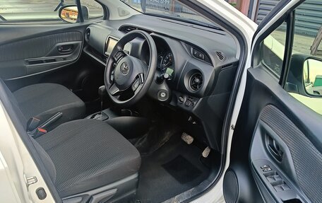 Toyota Vitz, 2019 год, 1 300 000 рублей, 4 фотография