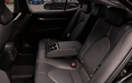 Toyota Camry, 2021 год, 2 423 000 рублей, 14 фотография