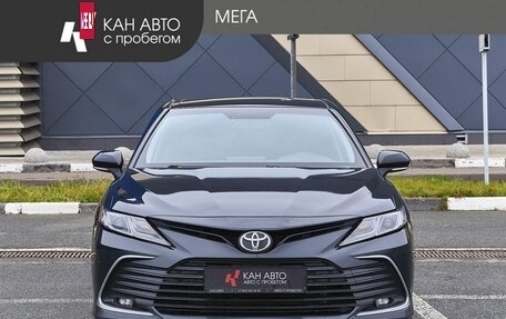 Toyota Camry, 2021 год, 2 423 000 рублей, 3 фотография