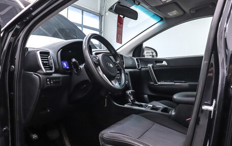 KIA Sportage IV рестайлинг, 2019 год, 2 148 000 рублей, 10 фотография