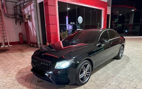 Mercedes-Benz E-Класс, 2017 год, 1 900 000 рублей, 1 фотография