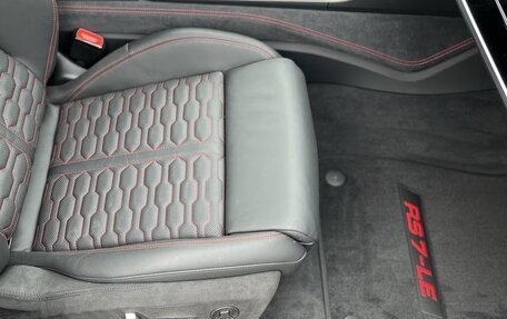 Audi RS 7, 2023 год, 19 000 000 рублей, 23 фотография