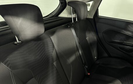 Ford Fiesta, 2015 год, 920 000 рублей, 15 фотография