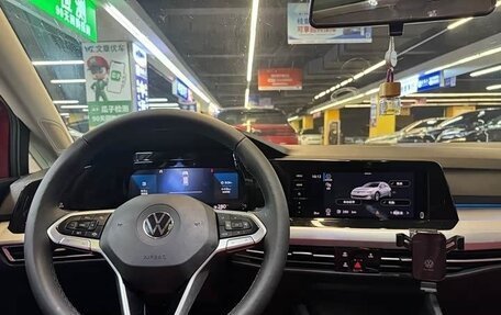 Volkswagen Golf VIII, 2021 год, 1 318 000 рублей, 10 фотография