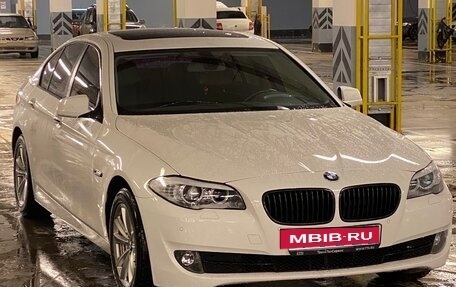 BMW 5 серия, 2011 год, 1 900 000 рублей, 3 фотография