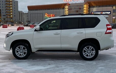 Toyota Land Cruiser Prado 150 рестайлинг 2, 2010 год, 2 740 000 рублей, 8 фотография