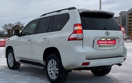 Toyota Land Cruiser Prado 150 рестайлинг 2, 2010 год, 2 740 000 рублей, 7 фотография