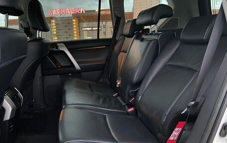 Toyota Land Cruiser Prado 150 рестайлинг 2, 2010 год, 2 740 000 рублей, 11 фотография