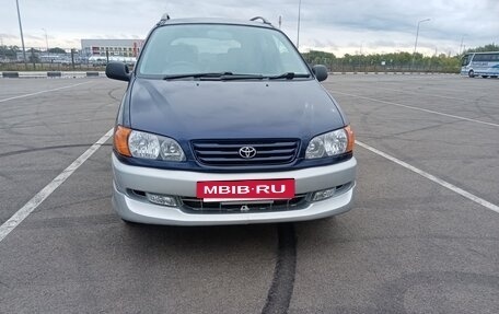 Toyota Ipsum II, 1996 год, 560 000 рублей, 2 фотография