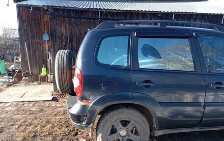 Chevrolet Niva I рестайлинг, 2010 год, 250 000 рублей, 7 фотография