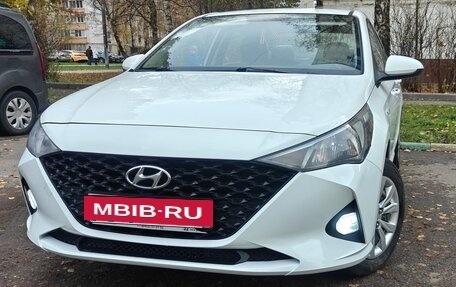 Hyundai Solaris II рестайлинг, 2020 год, 1 299 000 рублей, 2 фотография
