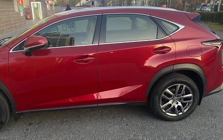 Lexus NX I, 2018 год, 2 300 000 рублей, 3 фотография