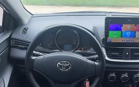 Toyota Yaris XP150 рестайлинг, 2021 год, 1 190 000 рублей, 6 фотография