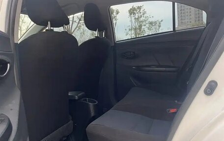 Toyota Yaris XP150 рестайлинг, 2021 год, 1 190 000 рублей, 13 фотография