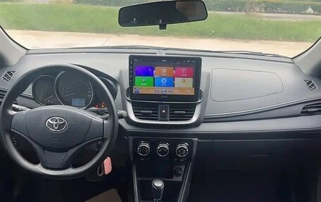 Toyota Yaris XP150 рестайлинг, 2021 год, 1 190 000 рублей, 15 фотография