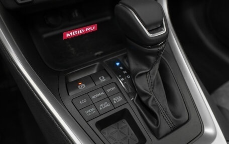 Toyota RAV4, 2025 год, 4 350 000 рублей, 17 фотография