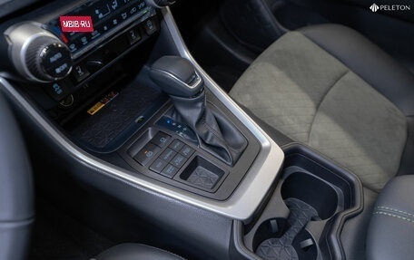 Toyota RAV4, 2025 год, 4 250 000 рублей, 17 фотография