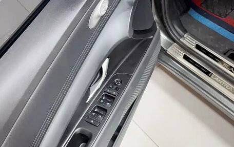 Hyundai Elantra, 2022 год, 1 659 999 рублей, 10 фотография