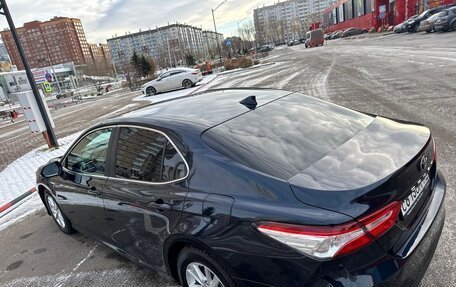 Toyota Camry, 2019 год, 2 620 000 рублей, 3 фотография