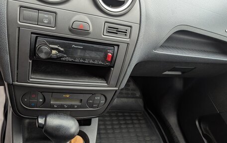 Ford Fiesta, 2006 год, 499 000 рублей, 10 фотография