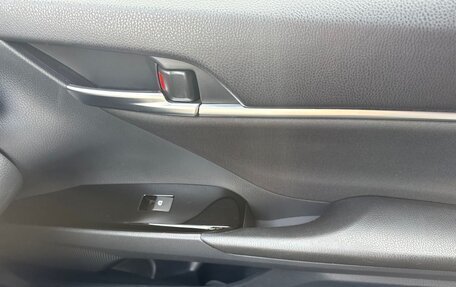 Toyota Camry, 2019 год, 2 620 000 рублей, 10 фотография