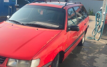 Volkswagen Passat B4, 1993 год, 350 000 рублей, 2 фотография