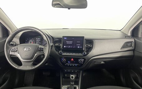 Hyundai Solaris II рестайлинг, 2022 год, 1 600 000 рублей, 16 фотография