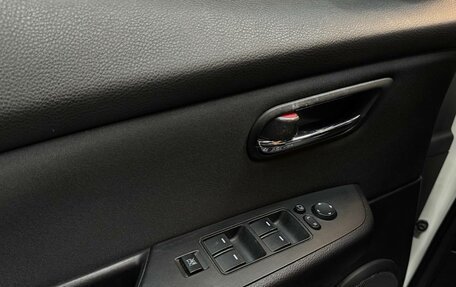 Mazda 6, 2011 год, 1 057 000 рублей, 16 фотография