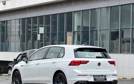 Volkswagen Golf VIII, 2022 год, 1 889 999 рублей, 13 фотография