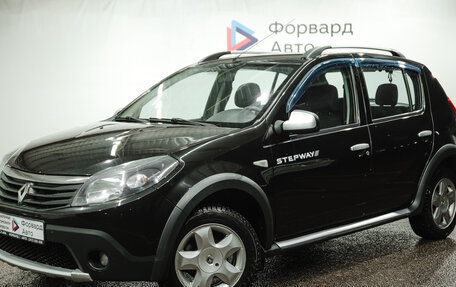 Renault Sandero I, 2013 год, 750 000 рублей, 2 фотография