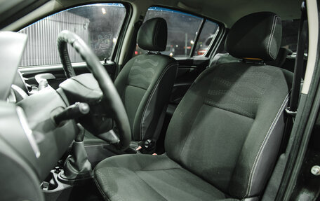 Renault Sandero I, 2013 год, 750 000 рублей, 7 фотография