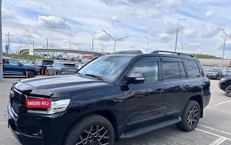 Toyota Land Cruiser 200, 2018 год, 7 200 000 рублей, 2 фотография