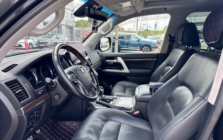 Toyota Land Cruiser 200, 2018 год, 7 200 000 рублей, 9 фотография