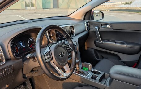 KIA Sportage IV рестайлинг, 2021 год, 2 720 000 рублей, 21 фотография