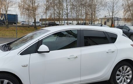 Opel Astra J, 2011 год, 600 000 рублей, 5 фотография