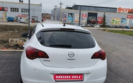 Opel Astra J, 2011 год, 600 000 рублей, 4 фотография