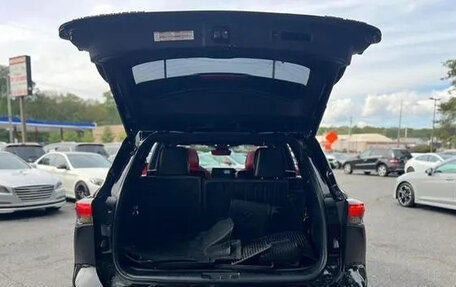 Toyota Highlander, 2022 год, 8 000 000 рублей, 8 фотография