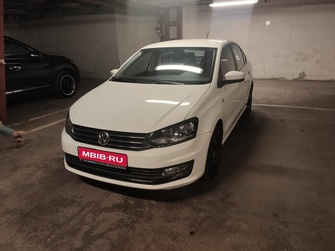 Volkswagen Polo V рестайлинг, 2019 год, 925 000 рублей, 1 фотография