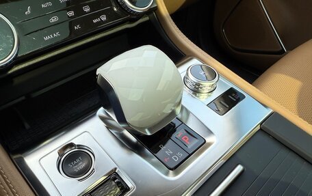 Jaguar F-Pace, 2021 год, 4 250 000 рублей, 10 фотография