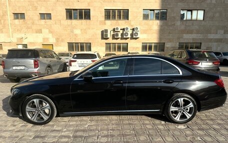 Mercedes-Benz E-Класс, 2019 год, 3 400 000 рублей, 3 фотография