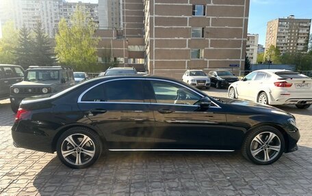 Mercedes-Benz E-Класс, 2019 год, 3 400 000 рублей, 5 фотография