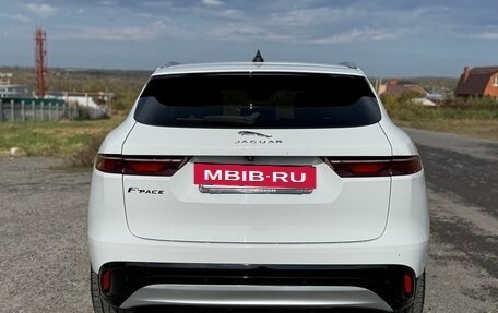 Jaguar F-Pace, 2021 год, 4 250 000 рублей, 26 фотография