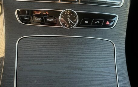 Mercedes-Benz E-Класс, 2019 год, 3 400 000 рублей, 13 фотография