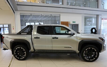 Toyota Tacoma, 2024 год, 11 500 000 рублей, 4 фотография
