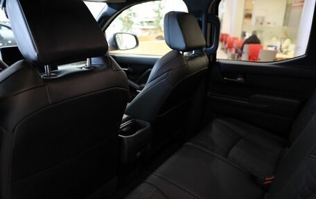 Toyota Tacoma, 2024 год, 11 500 000 рублей, 18 фотография