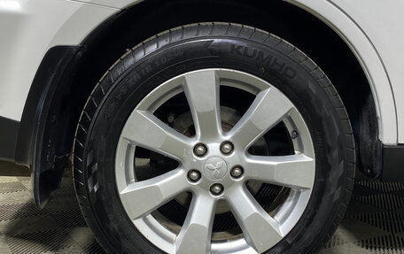 Mitsubishi Outlander III рестайлинг 3, 2010 год, 897 000 рублей, 8 фотография