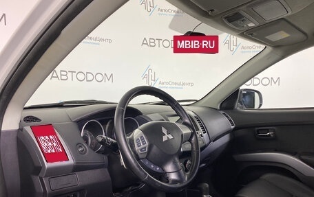 Mitsubishi Outlander III рестайлинг 3, 2010 год, 897 000 рублей, 9 фотография