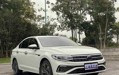 Volkswagen Bora, 2023 год, 1 290 000 рублей, 1 фотография