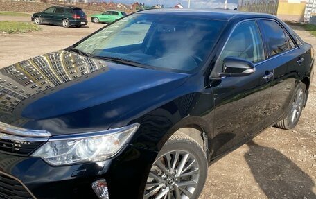 Toyota Camry, 2016 год, 2 400 000 рублей, 4 фотография