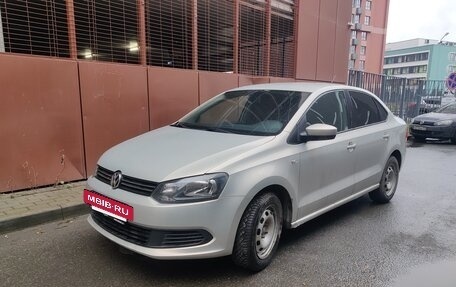 Volkswagen Polo VI (EU Market), 2014 год, 645 000 рублей, 2 фотография